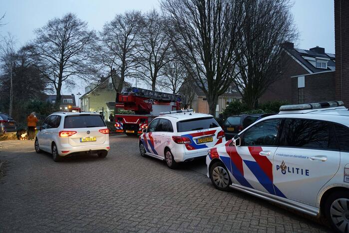 Lastige brand in kruipruimte van woning