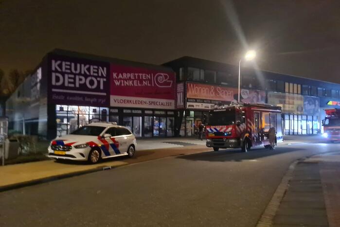 Brand in technische ruimte van bedrijfsverzamelgebouw
