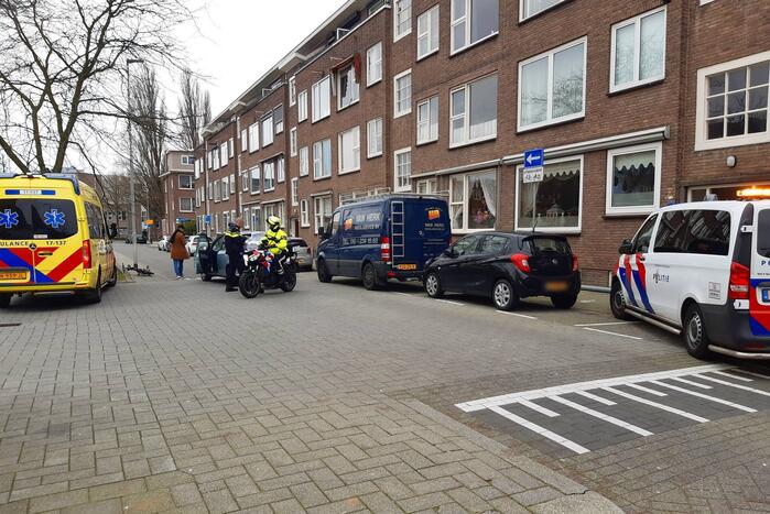 Jonge man op fiets aangereden door automobilist