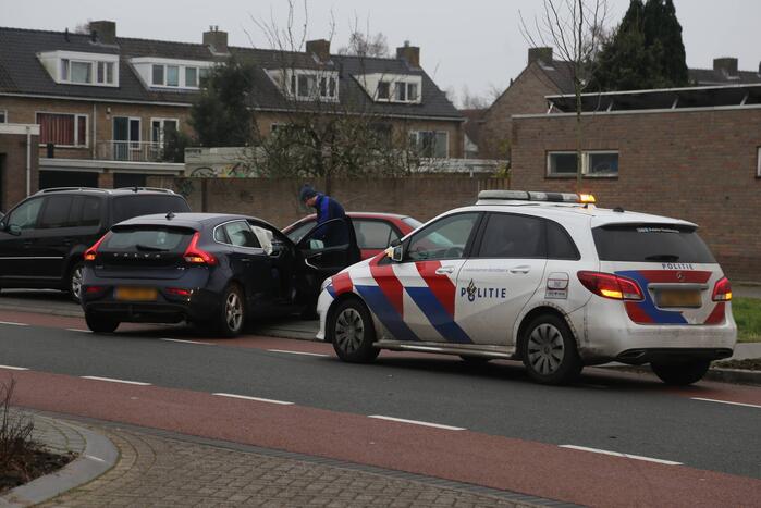 Schade aan meerdere voertuigen door ongeval