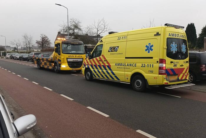 Schade aan meerdere voertuigen door ongeval