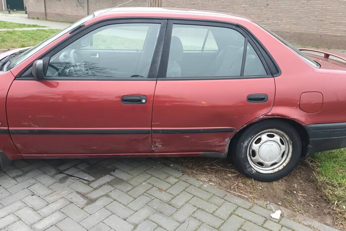 Schade aan meerdere voertuigen door ongeval