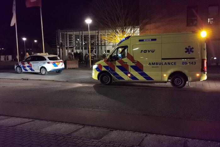 14-jarige jongen loopt naar gemeentehuis voor hulp na steekpartij