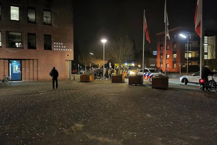 14-jarige jongen loopt naar gemeentehuis voor hulp na steekpartij