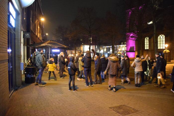 Fakkeltocht tegen coronamaatregelen