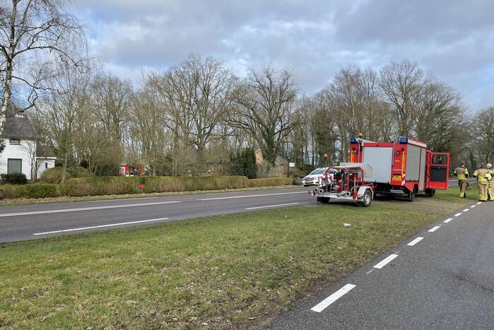 Brandweer ventileert woning na brand