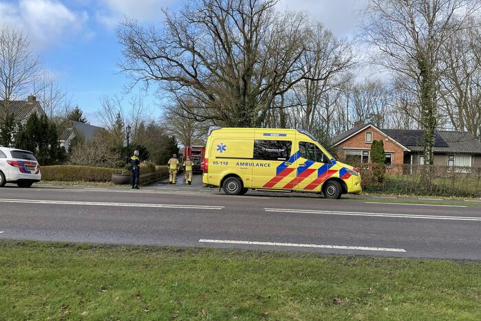 Brandweer ventileert woning na brand