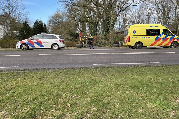 Brandweer ventileert woning na brand