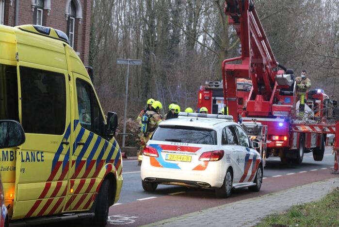 Veel rookontwikkeling bij brand in woning