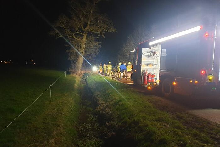 Brandweer ingezet voor omgewaaide boom