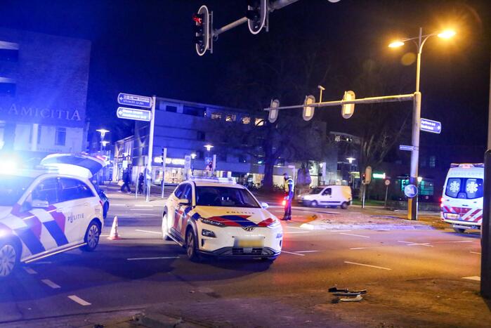 Automobilist vlucht na aanrijding met scooter