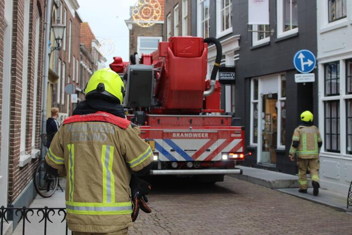 Spandoek losgewaaid door harde wind