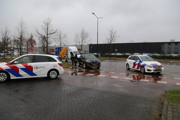 Schade na botsing tussen scooter en fietser