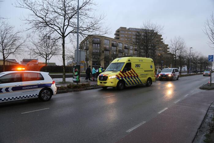 Persoon belandt in water