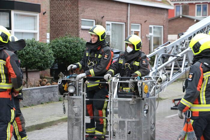 Dak van dakkapel losgewaaid