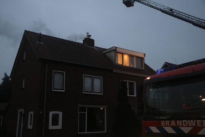 Veel schade aan woning vanwege brand in slaapkamer