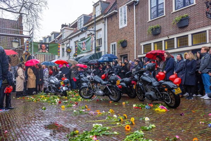 Massale opkomst bij afscheid horecaman Jorit Bons (30)