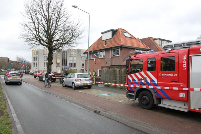 Politie doet onderzoek in woning