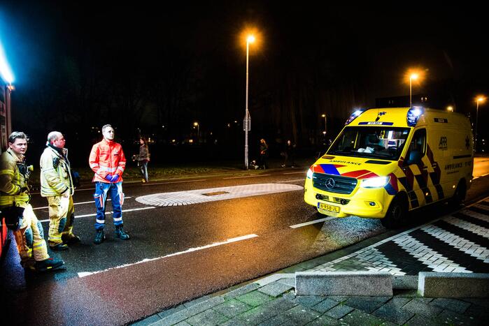 Brandweer blust keukenbrand in woning