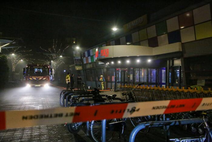 Twee gewonden bij brand in winkelcentrum