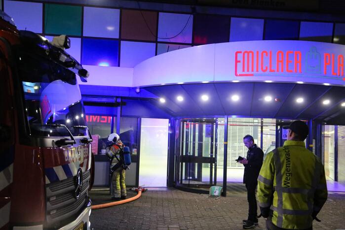 Twee gewonden bij brand in winkelcentrum