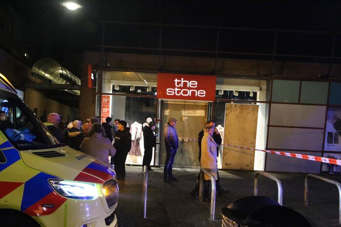 Twee gewonden bij brand in winkelcentrum