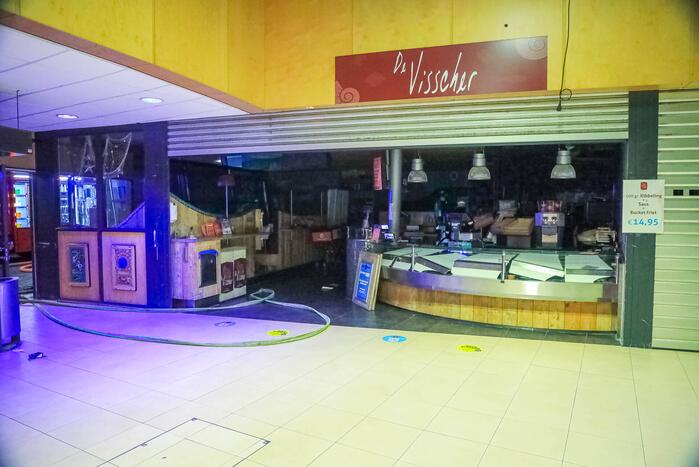 Twee gewonden bij brand in winkelcentrum