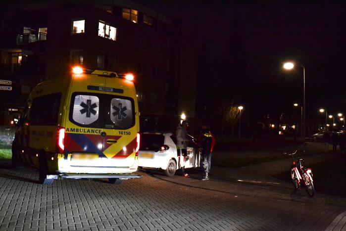 Fietser gewond bij botsing met auto