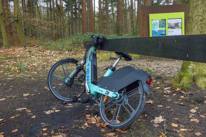 Opnieuw een elektrische deelfiets in brand