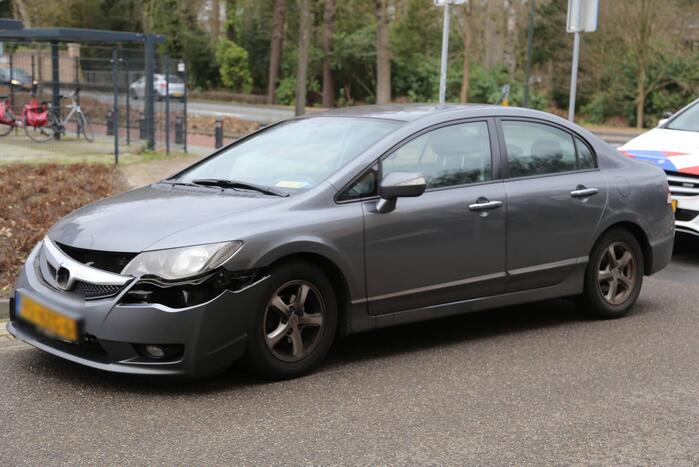Scooterrijder gewond bij botsing met personenauto