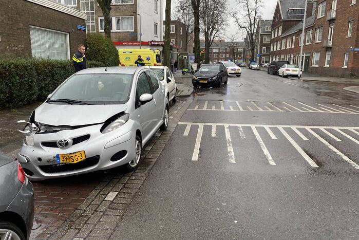 Flinke schade bij aanrijding tussen auto's