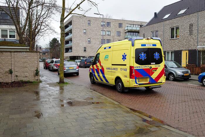 Man van dak gevallen tijdens werkzaamheden