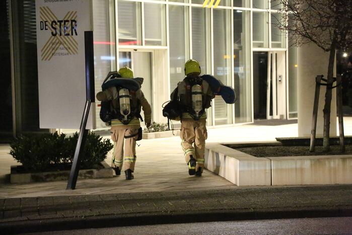 Hulpdiensten ingezet bij gekraakt kantoorpand