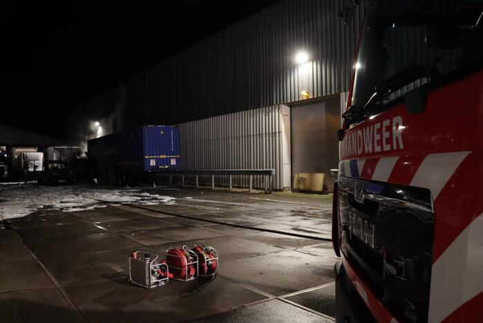 Grote brand in meerdere vrachtwagens