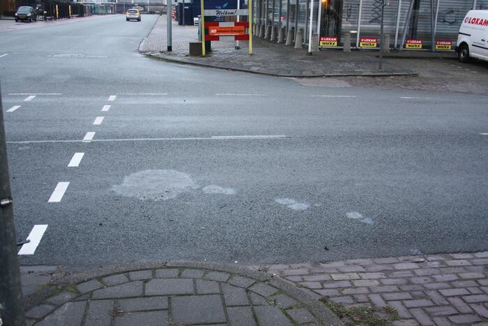 Snorfietser gewond door ongeval met personenauto