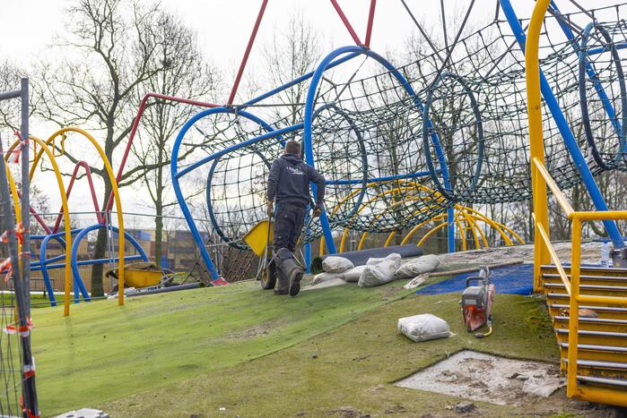 Start herstelwerkzaamheden De Draak na vandalisme