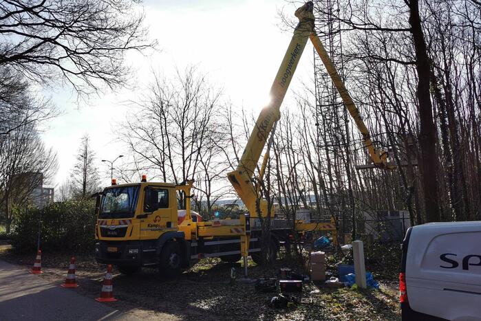 Herstel werkzaamheden afgebrande zendmast in volle gang