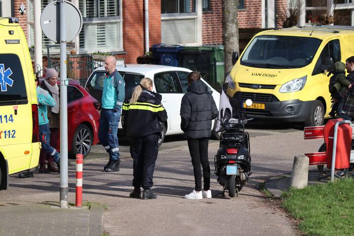 Fietser gecontroleerd na botsing met auto