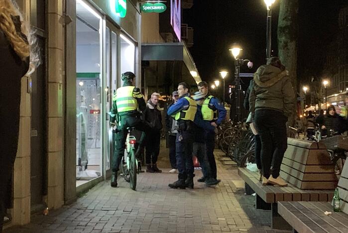 Grote menigte bij opening van nachtleven