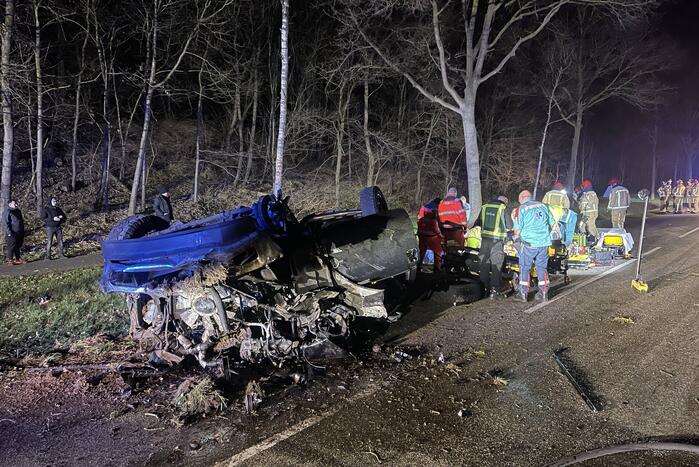 Personenauto total-loss na ernstig ongeval