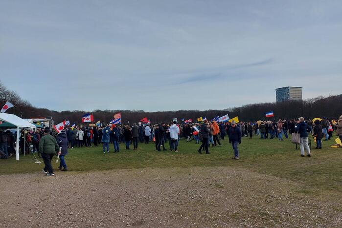 Corona demonstratie van start op Malieveld