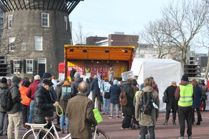 Grote opkomst bij woonprotest
