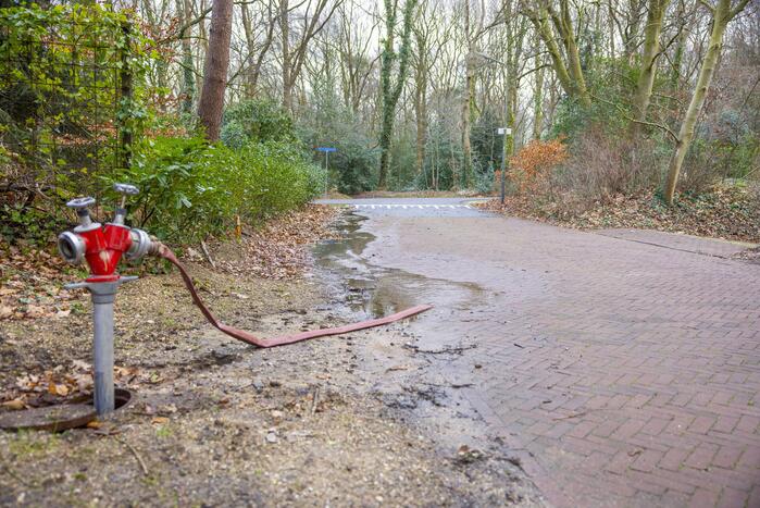 Vitens bezig met herstel van gesprongen waterleiding