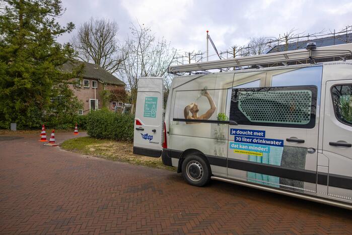 Vitens bezig met herstel van gesprongen waterleiding