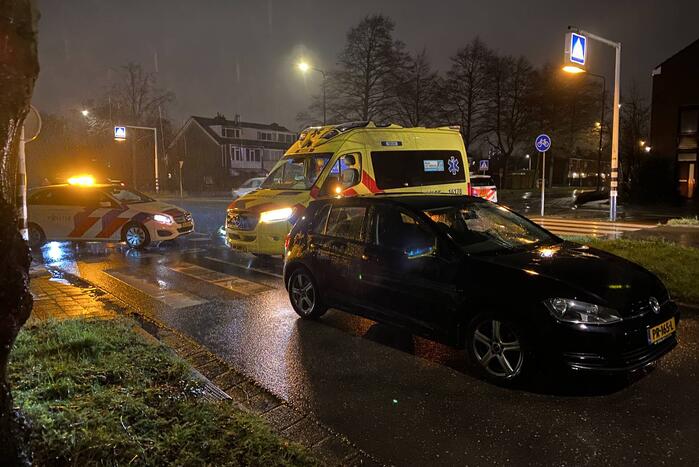 Voetganger geschept op zebrapad