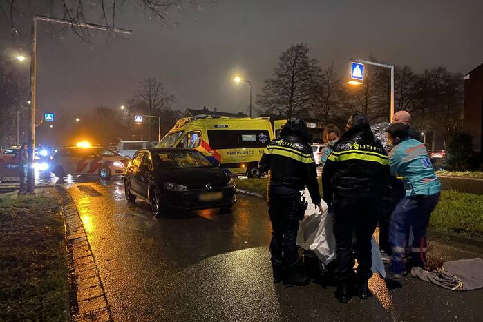 Voetganger geschept op zebrapad