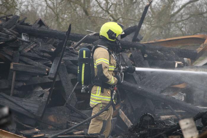 Grote brand verwoest schuur
