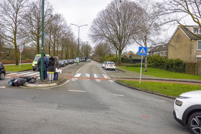 Scooterrijder gewond bij aanrijding