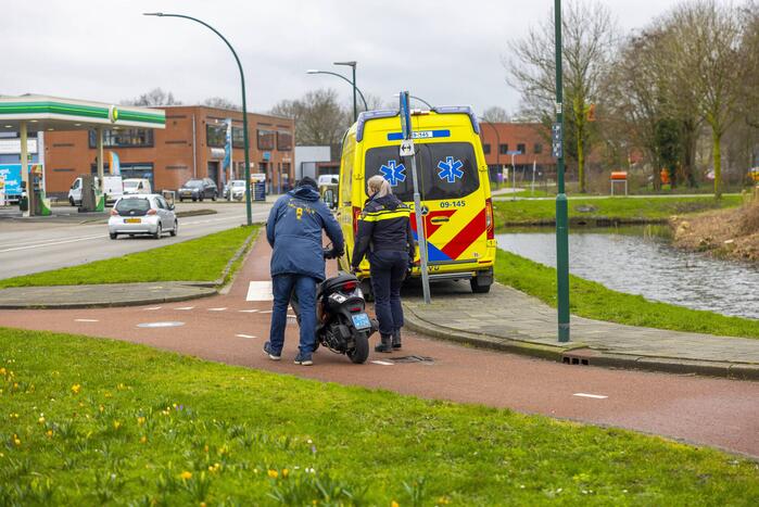 Scooterrijder gewond bij aanrijding
