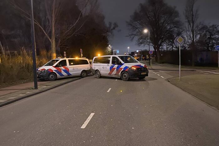 Gewonde nadat boom op auto valt